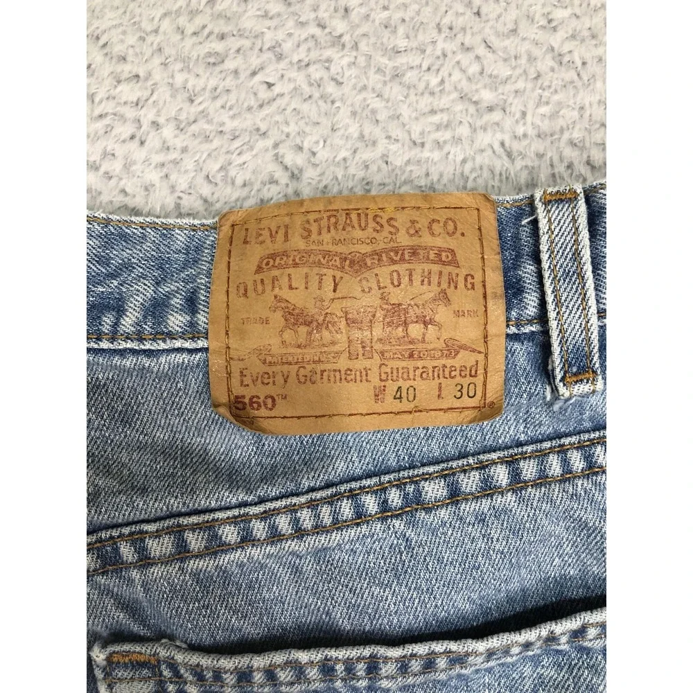 Levis 560 Jeans Men's 40x30 Vintage Loose Fit Tapered Leg Made in USA Blue
